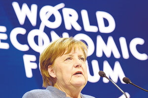 Merkel apuntó al proteccionismo de Trump