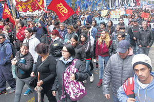 Largada para la marcha por pan y trabajo (Fuente: Leandro Teysseire)