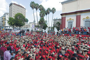 Masiva movilización en apoyo a Maduro