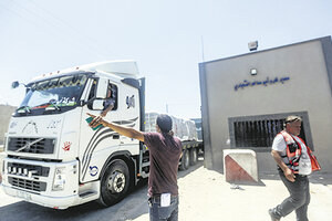 Israel abre el paso de mercancías a Gaza
