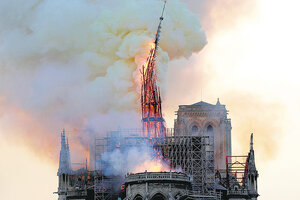 El fuego que arrasó 800 años de historia (Fuente: AFP)