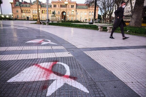 Hebe de Bonafini: “Pintar cruces rojas sobre los Pañuelos es una amenaza a las Madres” (Fuente: Adrián Pérez)