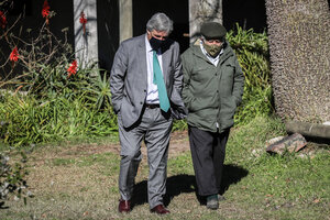 José Mujica: "Solo a los porteños les gusta venir a bañarse acá. En febrero te cagás de frío"