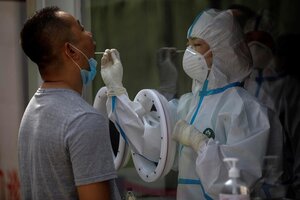 China busca contener un rebrote de coronavirus en Xinjiang   (Fuente: EFE)