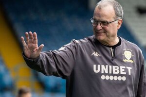 Bielsa no quiso hablar sobre su futuro en el Leeds (Fuente: AFP)