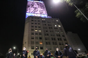 Iluminaron los murales de Evita a 68 años de su muerte  