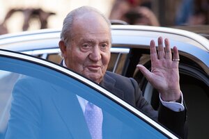 Juan Carlos I se va de España en medio de la investigación sobre su enriquecimiento (Fuente: AFP)