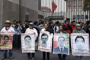 Exigen a López Obrador avances en el caso Ayotzinapa (Fuente: AFP)