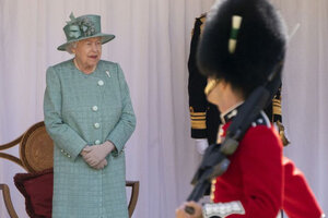 Coronavirus: guardias galeses hicieron una fiesta y rompieron la burbuja sanitaria de la reina Isabel (Fuente: AFP)