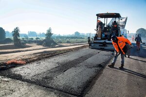 Axel Kicillof anunció una nueva etapa para la obra pública en 37 municipios (Fuente: NA)