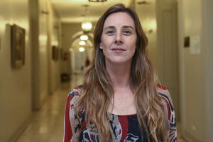 Agustina Vila: "De momento la situación no lo permite volver a las clases presenciales en la provincia"