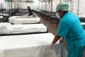 Habilitan más camas para enfermos de Covid en el San Bernardo y el Oñativia