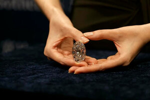 Un diamante "perfecto" de 102 quilates fue subastado  por 13,4 millones de dólares (Fuente: AFP)