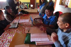 Guaraníes, tapietes y chanés diseñaron contenidos para sus escuelas 