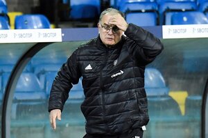 Perdió el Leeds de Marcelo Bielsa y dejó escapar el pelotón de arriba (Fuente: EFE)