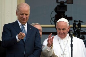 El papa Francisco habló por teléfono con Joe Biden y lo felicitó por el resultado electoral (Fuente: AFP)