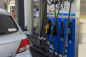YPF aumentó 2,5 por ciento los precios de los combustibles (Fuente: NA)