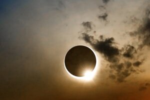 Eclipse solar: cómo fue el fenómeno en CABA (Fuente: Télam)
