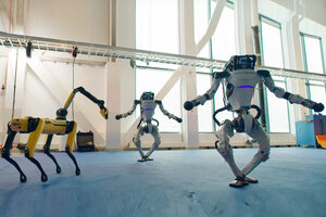 El divertido baile de Fin de Año de los robots de Boston Dynamics