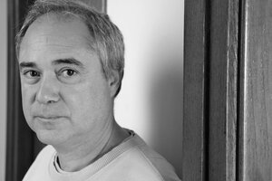 Gustavo Ferreyra vuelve a la novela con "El sol"