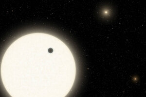 La NASA encontró un planeta que orbita tres soles
