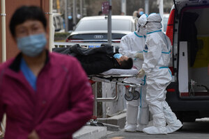 China reportó su primera muerte por coronavirus después de ocho meses (Fuente: AFP)