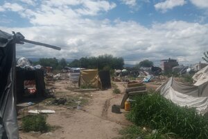 Desalojaron el asentamiento Parque La Vega con promesas de ayuda 