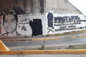 Intimidaciones policiales y vandalización de un mural de Guri Farfán