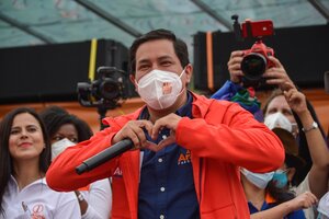 Cierre de campaña de Andrés Arauz en Ecuador: "el pueblo ecuatoriano está harto de traidores" (Fuente: AFP)