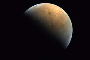 La primera imagen de Marte que captó la sonda espacial de Emiratos Árabes Unidos