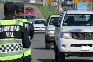 La Policía Vial ya hace multas con el talonario municipal