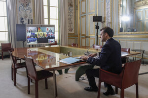 El presidente de Francia participando de la reunión virtual. (Fuente: AFP)