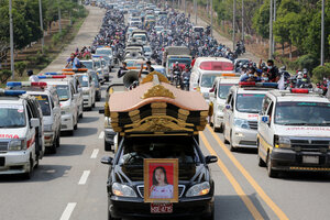 Masivo funeral de la primera víctima del golpe de Estado en Myanmar (Fuente: AFP)