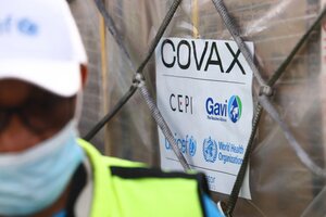 Argentina recibirá casi 2 millones de dosis de vacuna a través de la iniciativa Covax   (Fuente: AFP)