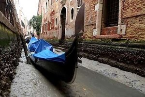 Las llamativas imágenes de Venecia sin agua (Fuente: EFE)
