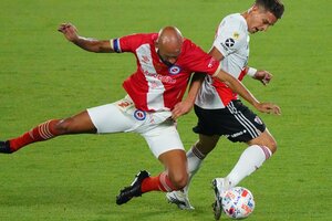 "Ninguna de las jugadas polémicas de River fueron penal" (Fuente: Télam)