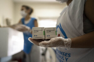 La OMS aseguró que las vacunas de Sinopharm y Sinovac son seguras y eficaces (Fuente: Agencia Xinhua)