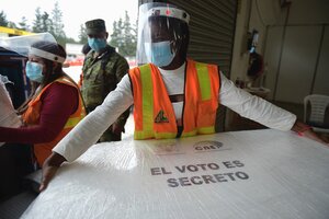 Superdomingo electoral en Sudamérica: qué se juega en Perú y Ecuador (Fuente: AFP)