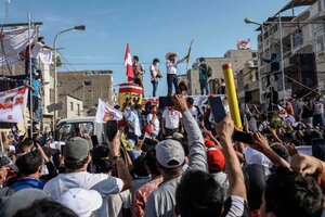 Ventaja del candidato de la izquierda, Pedro Castillo, en la segunda vuelta electoral en Perú (Fuente: EFE)