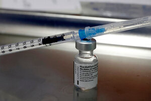 Vacuna de Pfizer: "Necesitamos una tercera dosis", anunció el laboratorio (Fuente: AFP)