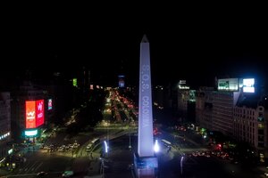 "Poyectorazo" solidario en el Obelisco (Fuente: Valeria Saita)