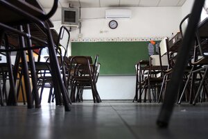 Un estudio del Conicet muestra que la suspensión de las clases presenciales reduce significativamente los contagios