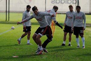 River llegó de Colombia y entrenó de tarde pensando en Boca (Fuente: Prensa River)