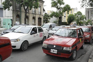 Taxistas y remiseros de Salta tienen una caída de la recaudación del 70%