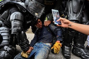 Human Rights Watch denuncia "abusos gravísimos" de la policía de Colombia (Fuente: AFP)