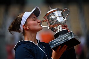Roland Garros: la checa Krejcikova se consagró por primera vez (Fuente: AFP)