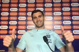 Emiliano "Dibu" Martínez: "Salvo el 10, no hay puesto definido en la Selección"   (Fuente: Prensa AFA)