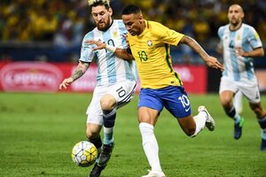 Cruce galáctico en el Maracaná: Messi y Neymar, más hermanos que rivales (Fuente: AFP)