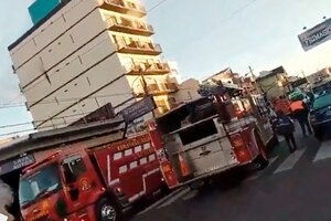 Trágico incendio en Caseros: tres bomberos muertos