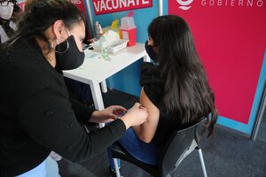 La vacunación de adolescentes sin comorbilidades arrancaría en septiembre u octubre (Fuente: Guadalupe Lombardo)